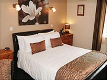 Hazeldene Hotel